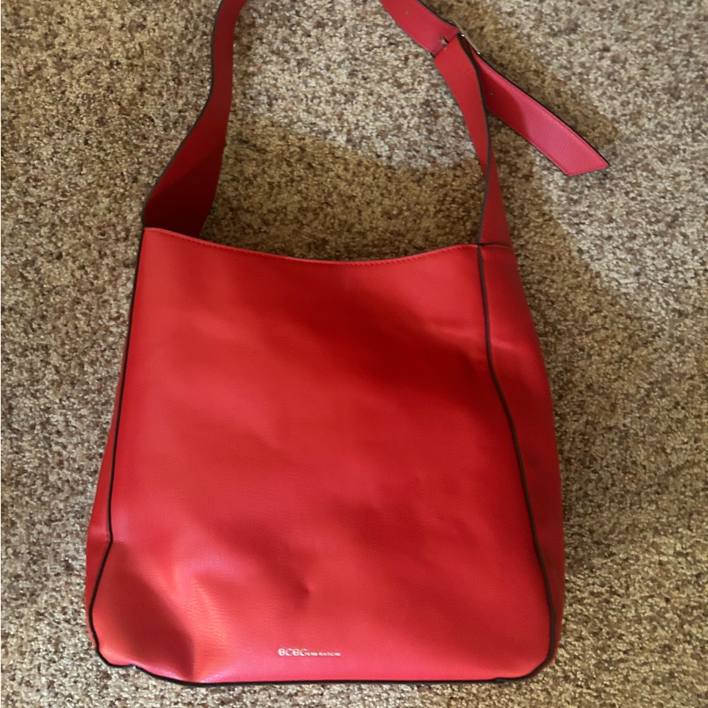 BCBGeneration Red Bag - Picture 2 of 2